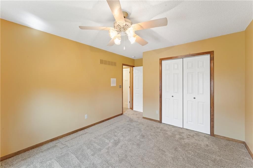 405 Sandra Lane — photo 17