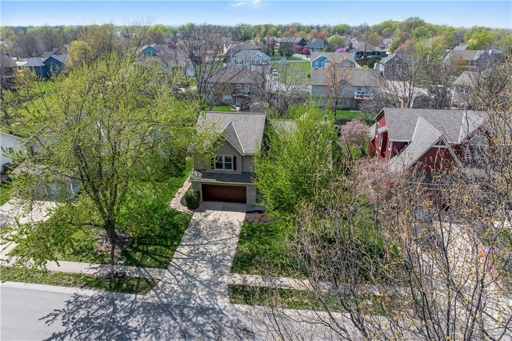 405 Sandra Lane — photo 34