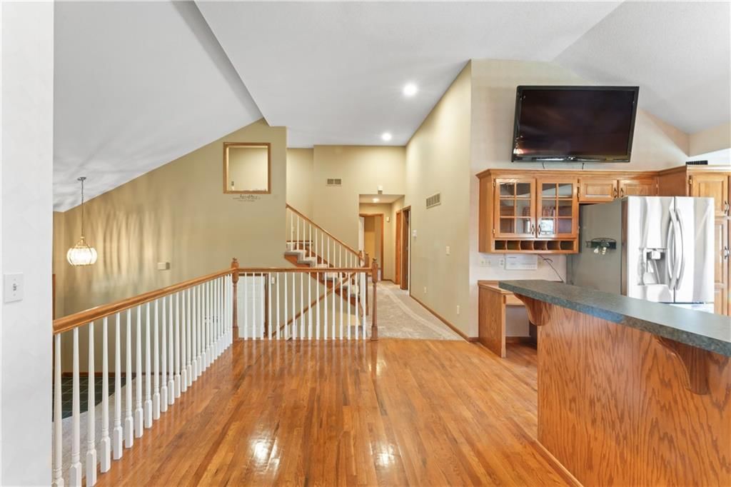 405 Sandra Lane — photo 10