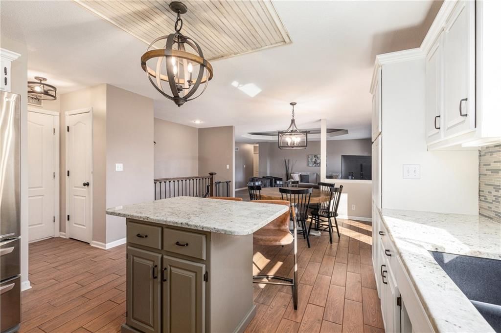 409 Meadowbrook Drive — photo 13