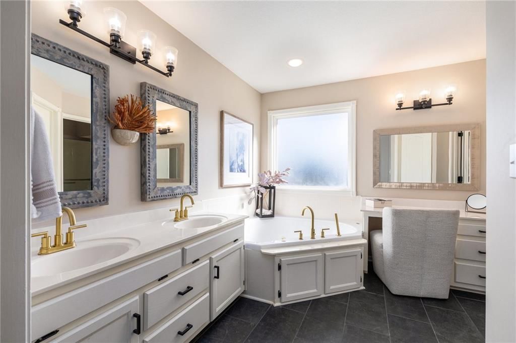 409 Meadowbrook Drive — photo 18