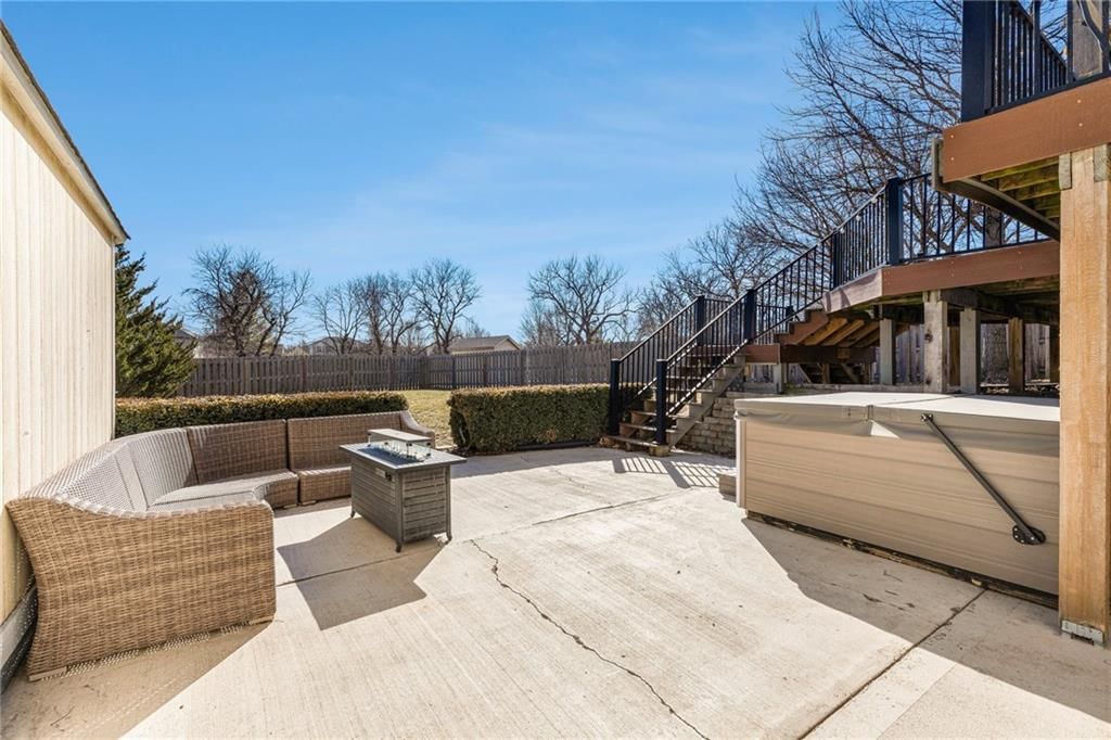 409 Meadowbrook Drive — photo 35