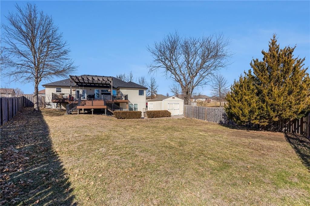 409 Meadowbrook Drive — photo 38
