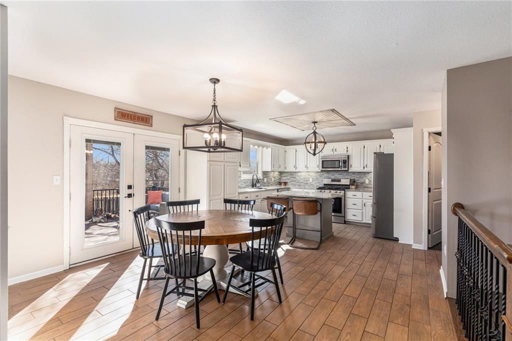 409 Meadowbrook Drive — photo 10