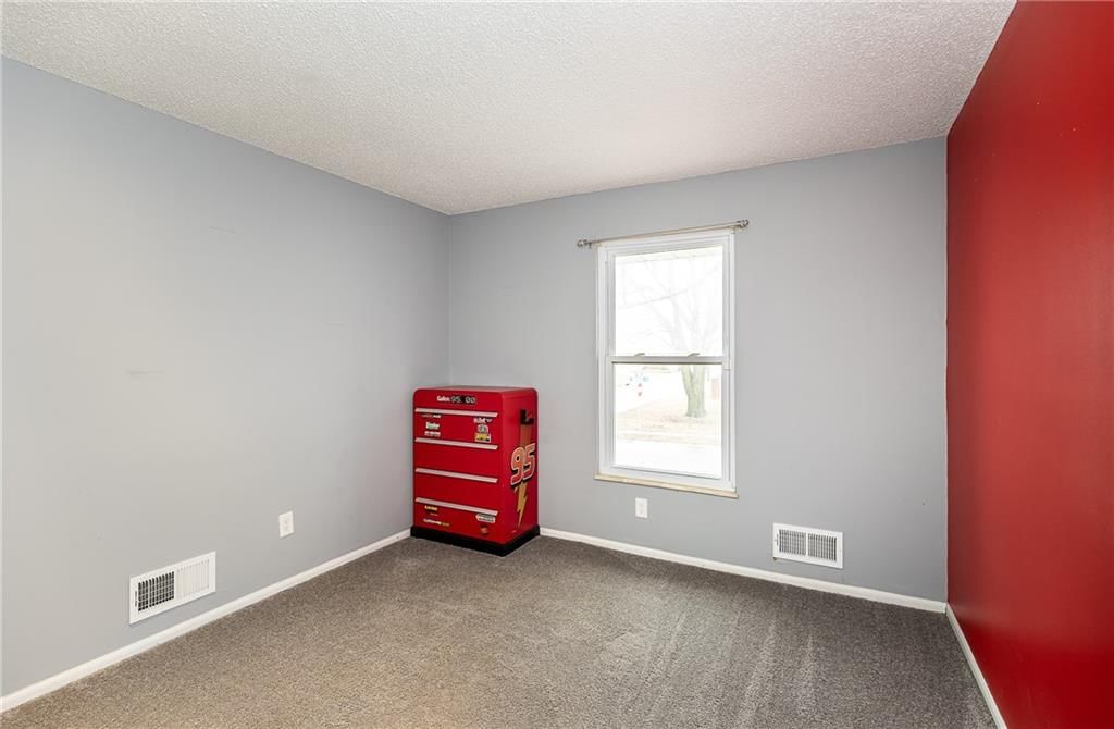104 Monroe Avenue — photo 11