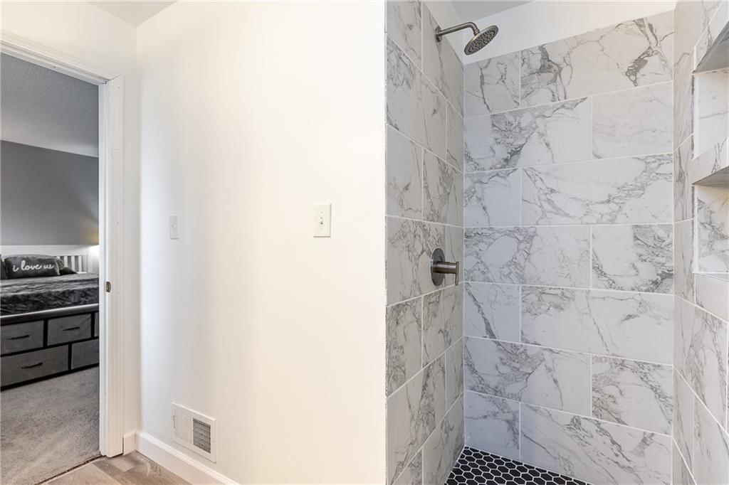 104 Monroe Avenue — photo 10