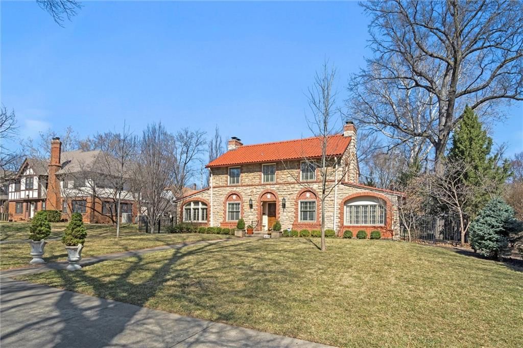 414 W Meyer Boulevard — photo 3