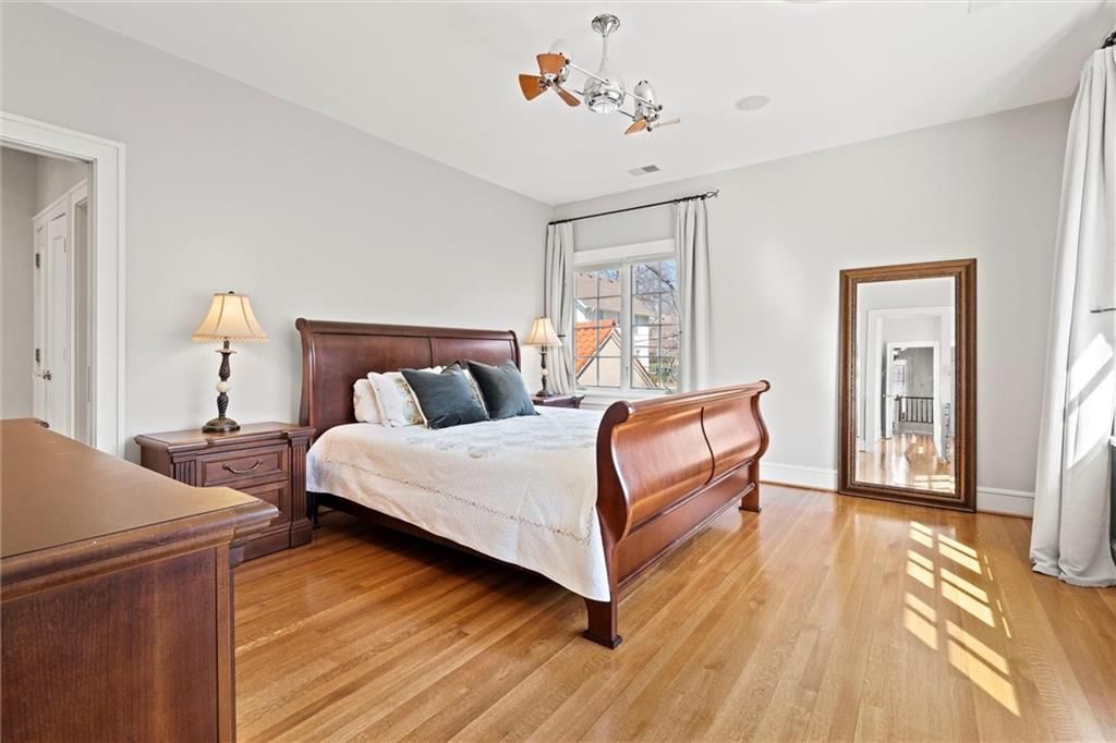 414 W Meyer Boulevard — photo 33