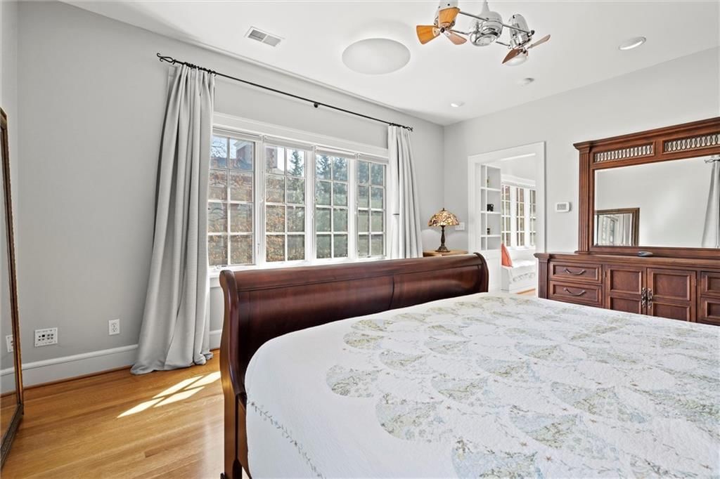 414 W Meyer Boulevard — photo 34