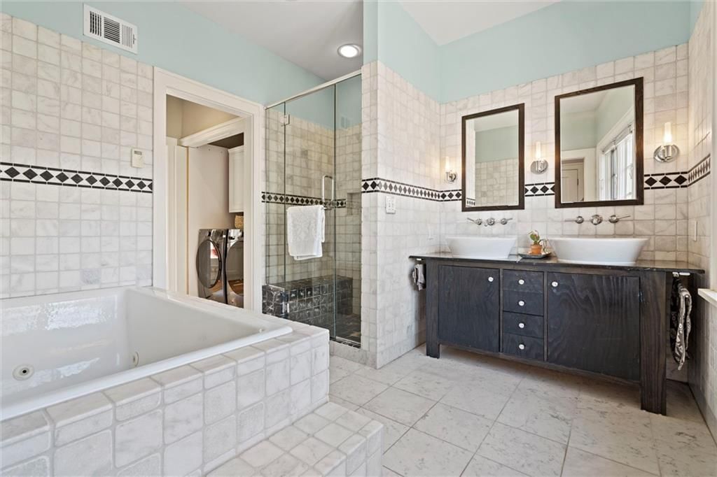 414 W Meyer Boulevard — photo 35