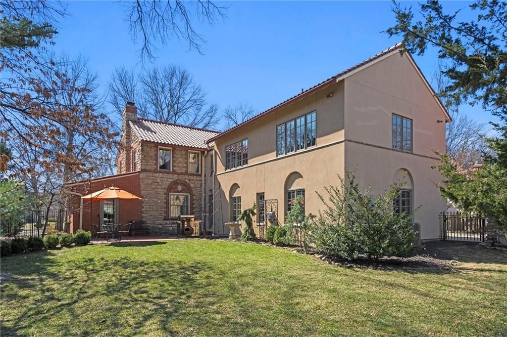 414 W Meyer Boulevard — photo 51