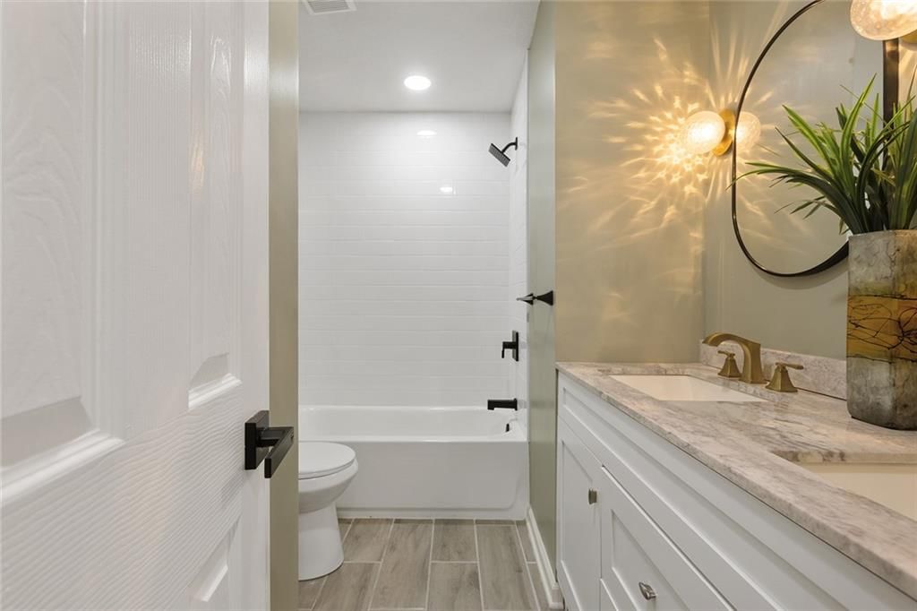 10303 BENSON Street — photo 12