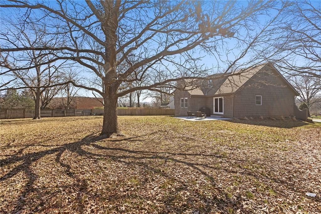 10303 BENSON Street — photo 28