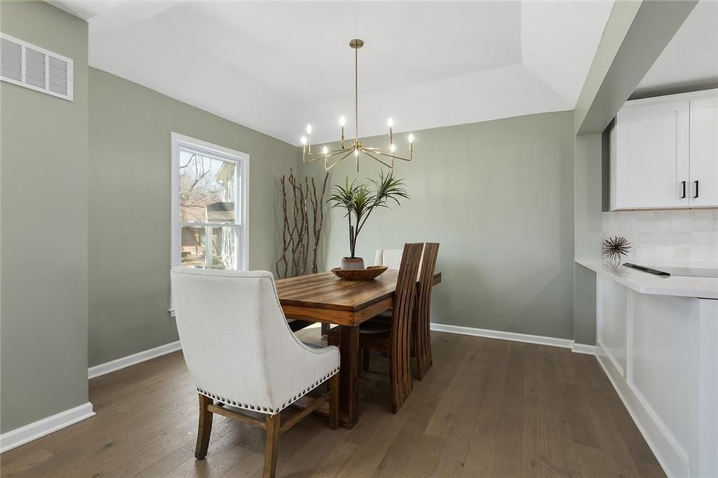 10303 BENSON Street — photo 5