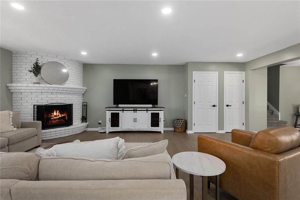10303 BENSON Street — photo 7