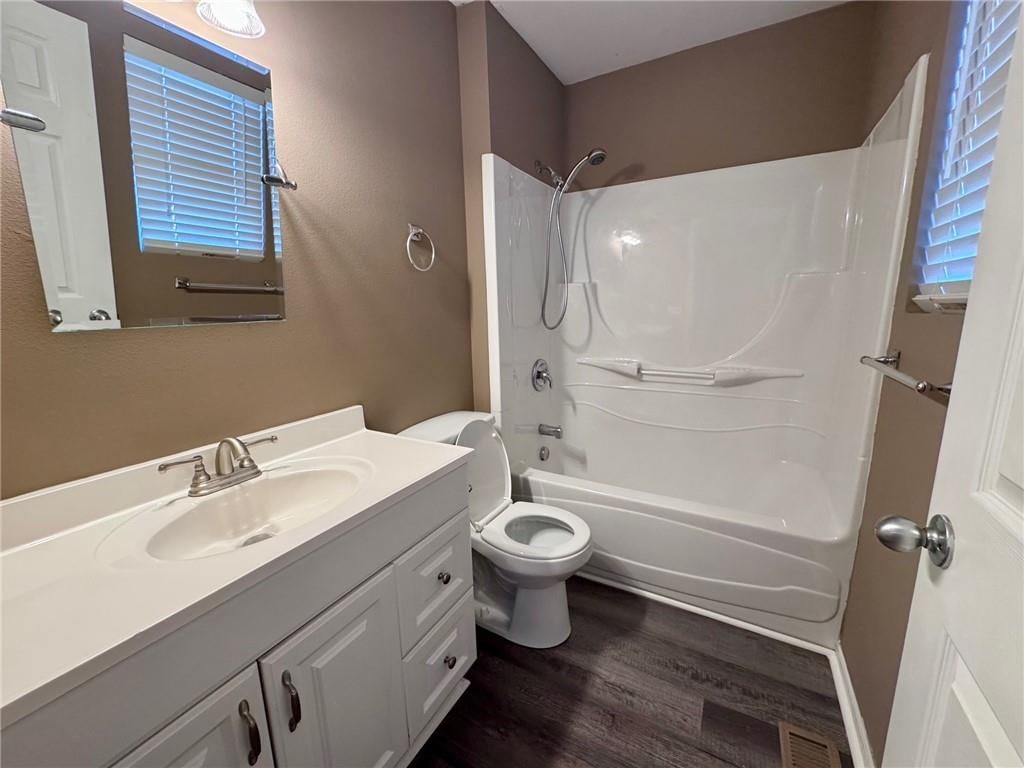 915 N Buckeye Street — photo 17