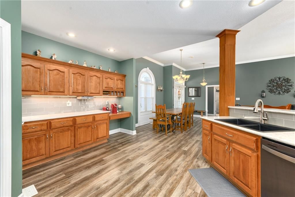 805 Merion Street — photo 17