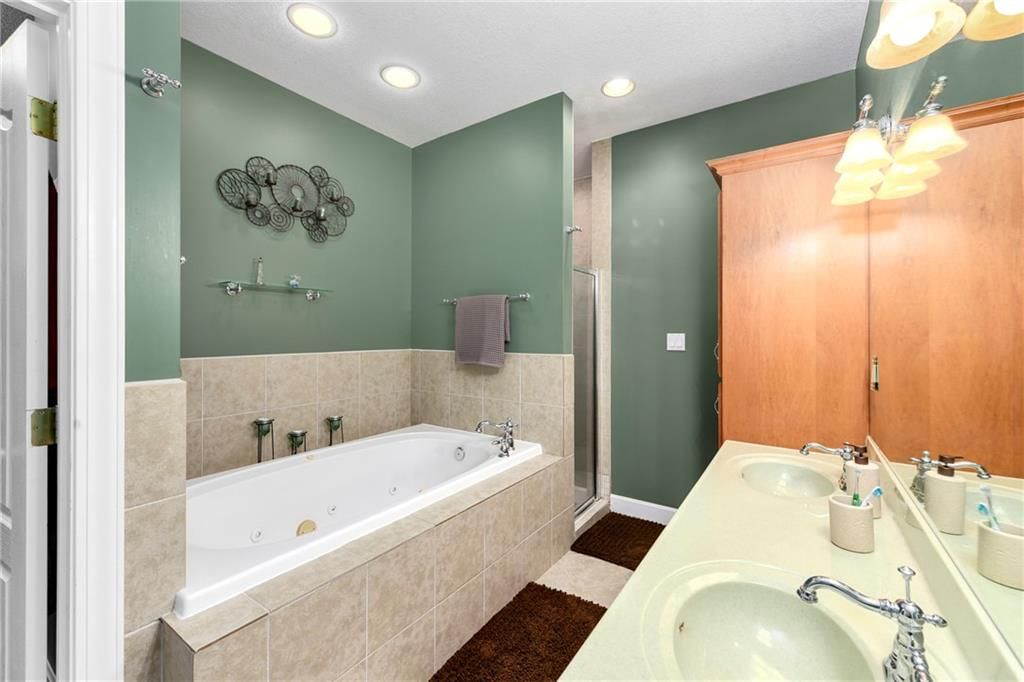 805 Merion Street — photo 27