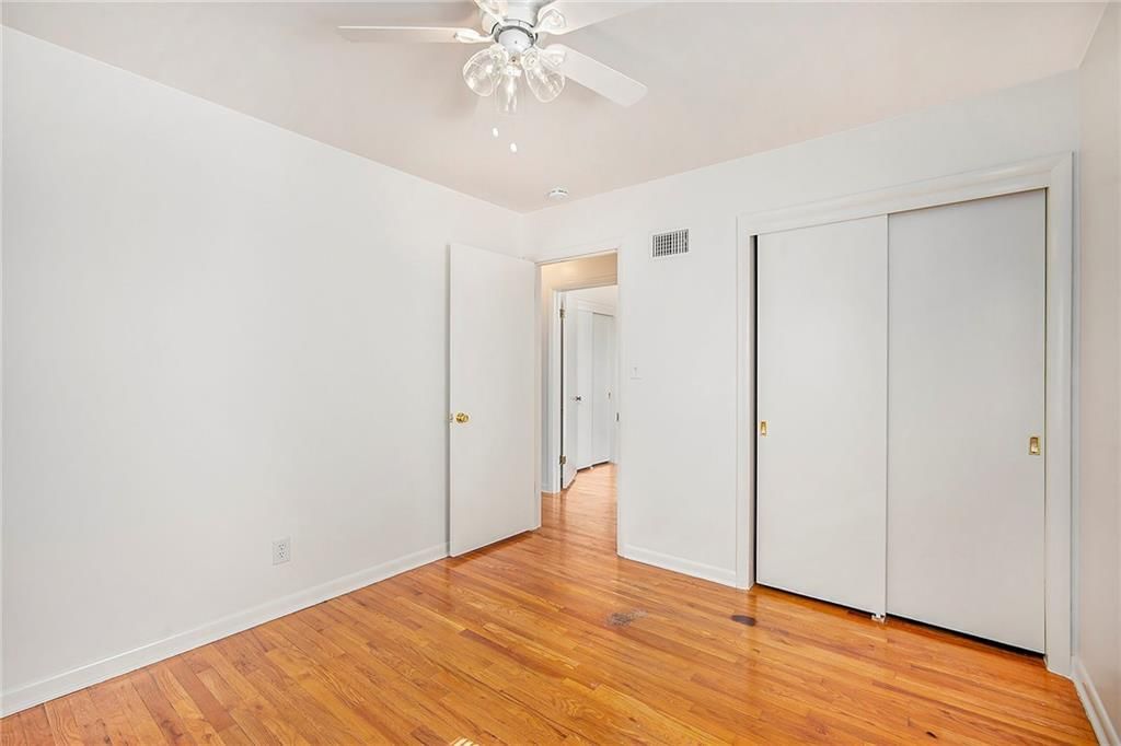 11815 Oakley Avenue — photo 17