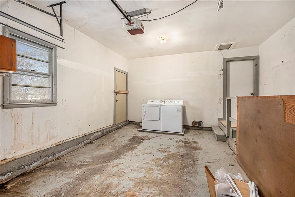 11815 Oakley Avenue — photo 19