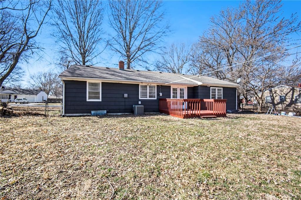 11815 Oakley Avenue — photo 21