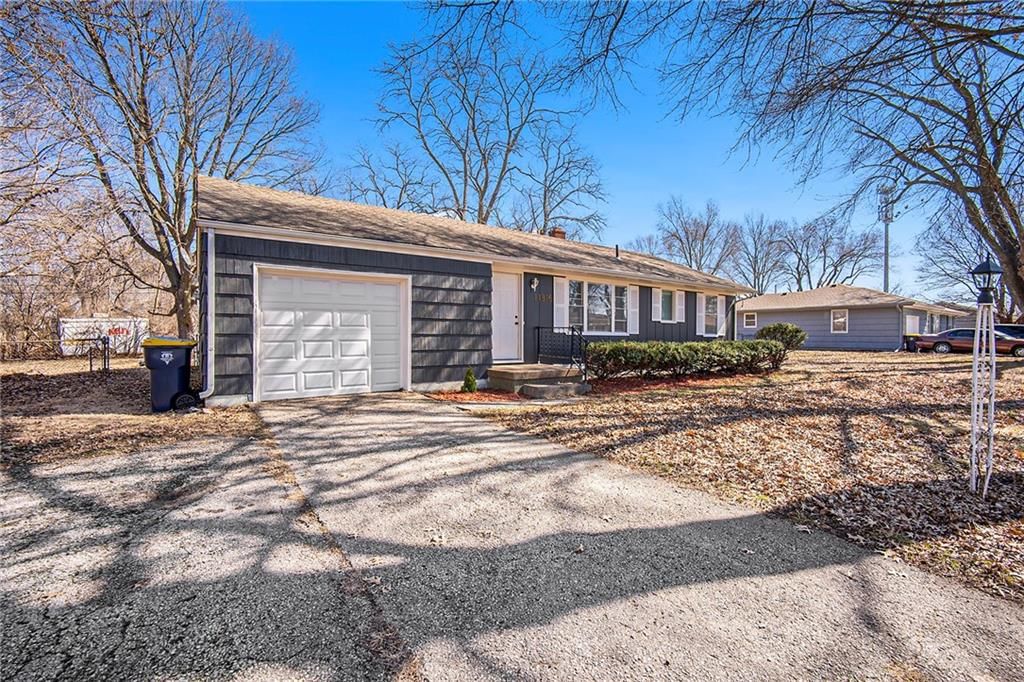 11815 Oakley Avenue — photo 28