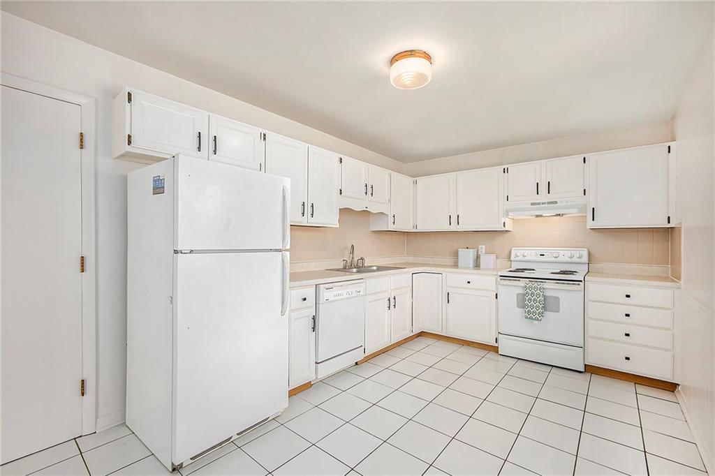 11815 Oakley Avenue — photo 7