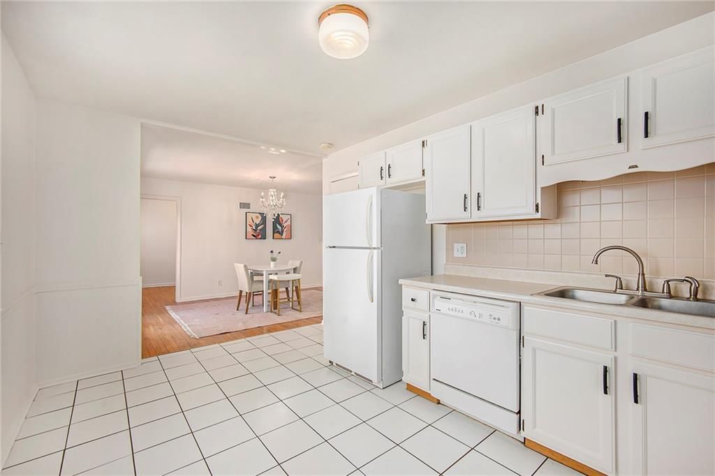 11815 Oakley Avenue — photo 9