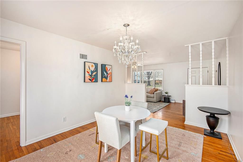11815 Oakley Avenue — photo 10