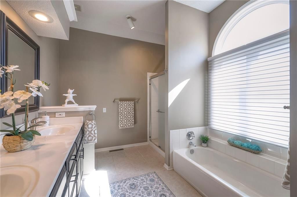 14204 W 124th Street — photo 26