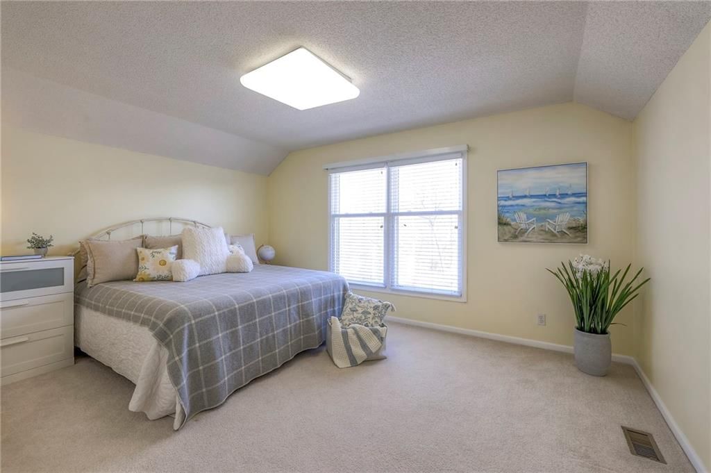 14204 W 124th Street — photo 32