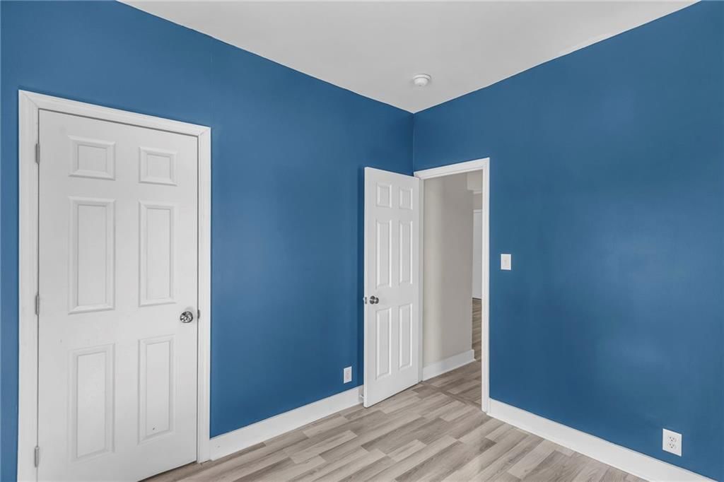 1047 S Locust Street — photo 16
