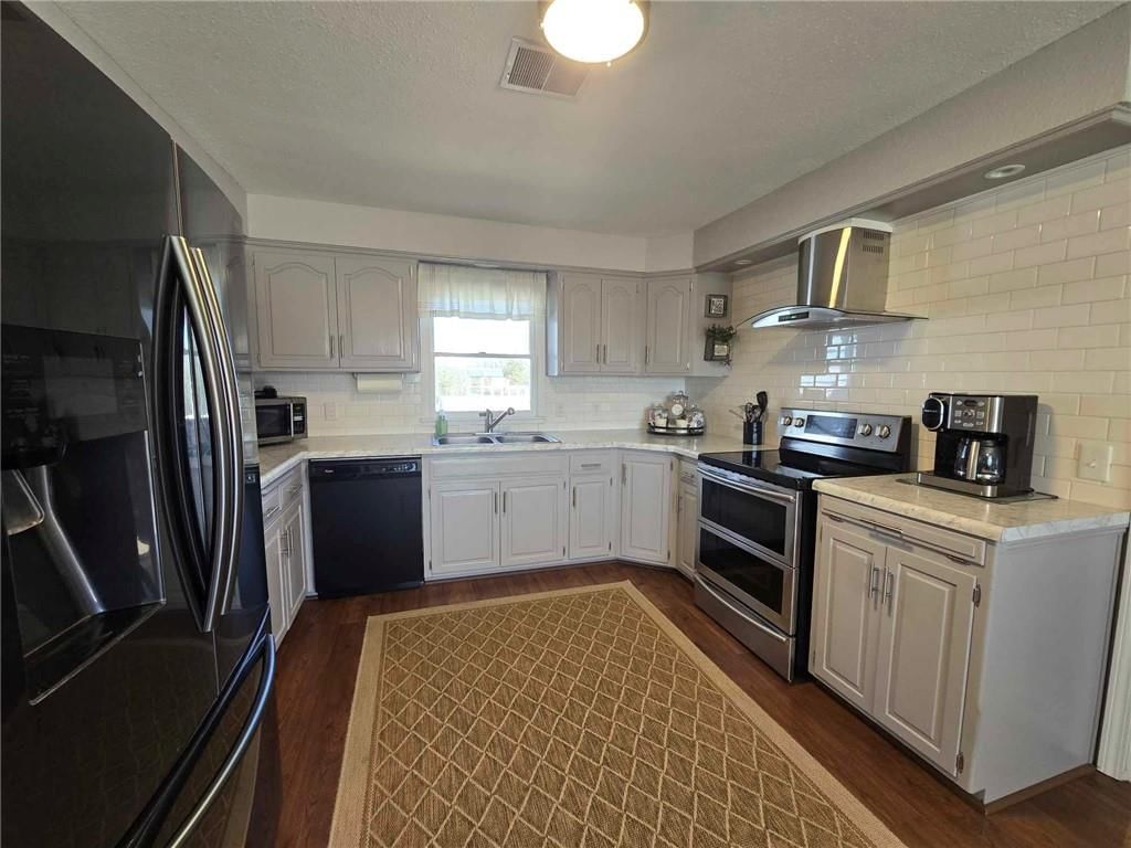 791 W Main Street — photo 10