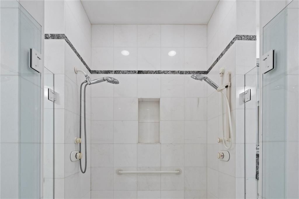 709 NW Cedar Creek Lane — photo 36