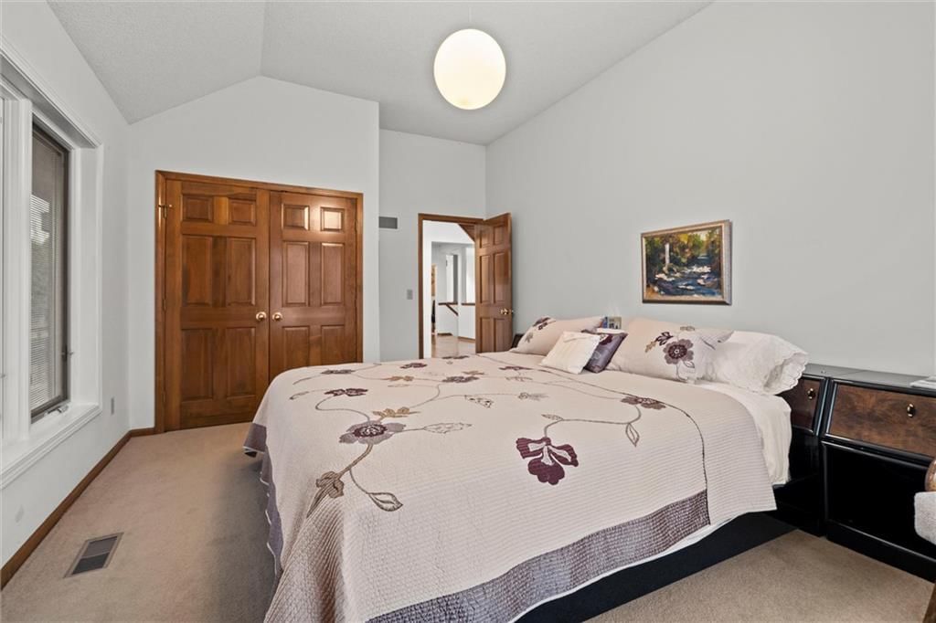 709 NW Cedar Creek Lane — photo 38