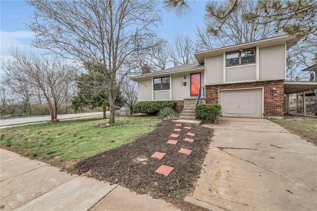 2028 Esterly Avenue — photo 20