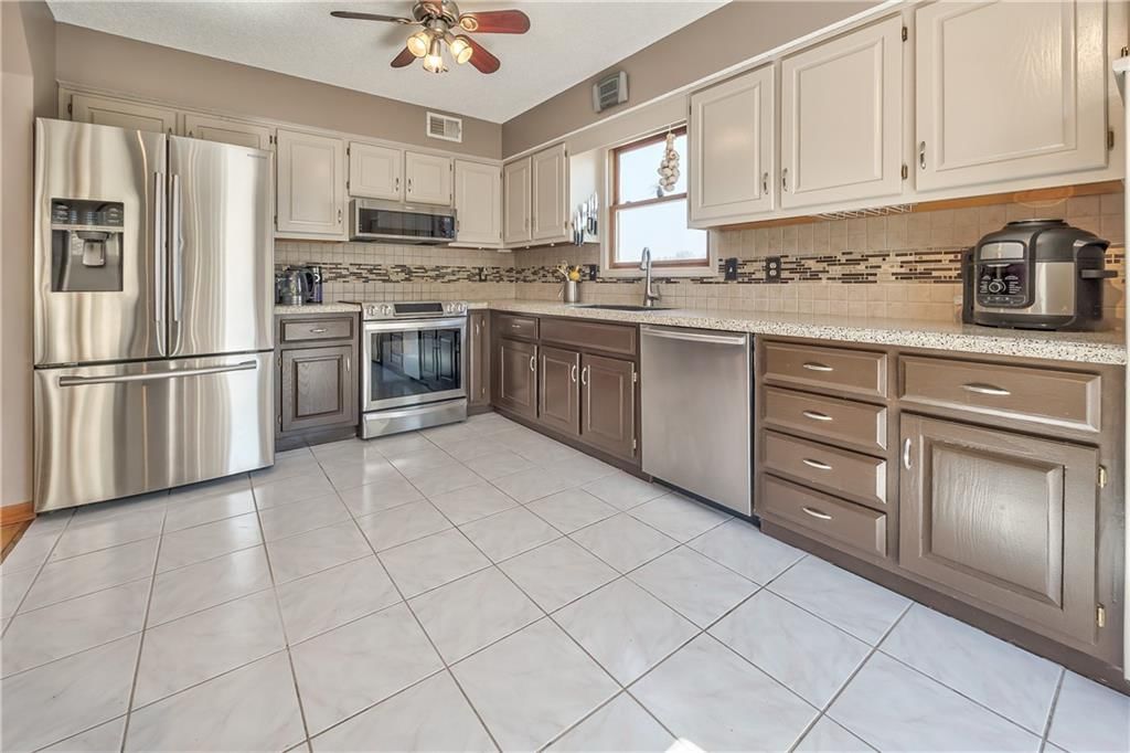 6301 W 155th Street — photo 9