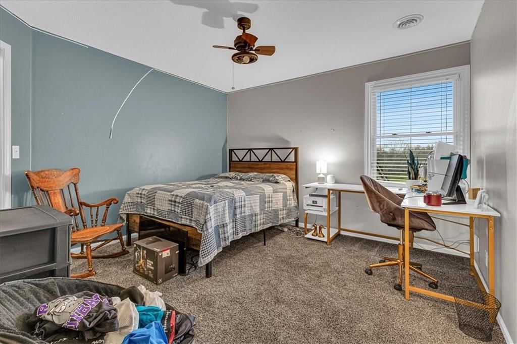 1104 Colony Drive — photo 32