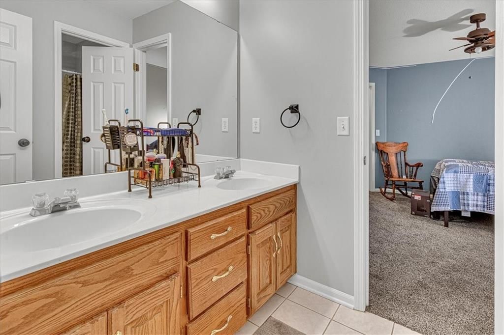 1104 Colony Drive — photo 34
