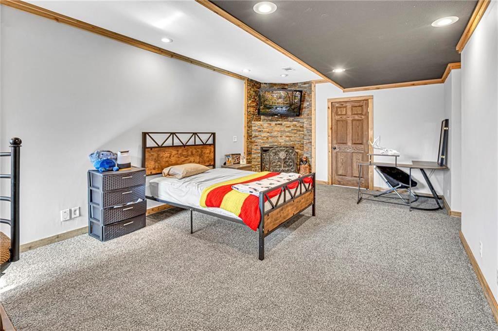 1104 Colony Drive — photo 43