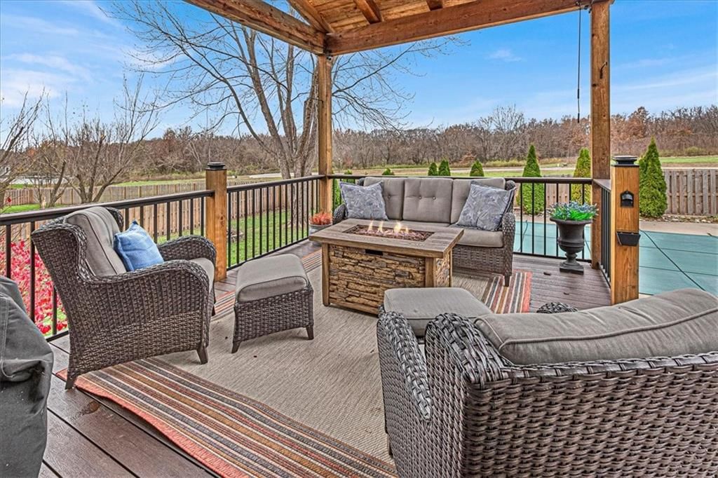 1104 Colony Drive — photo 47