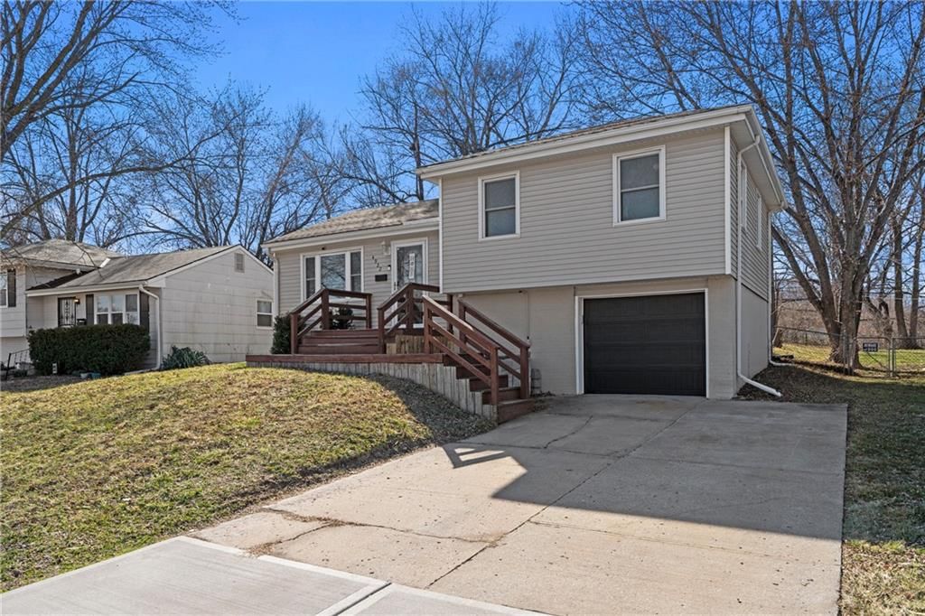 4922 N Potter Avenue — photo 3