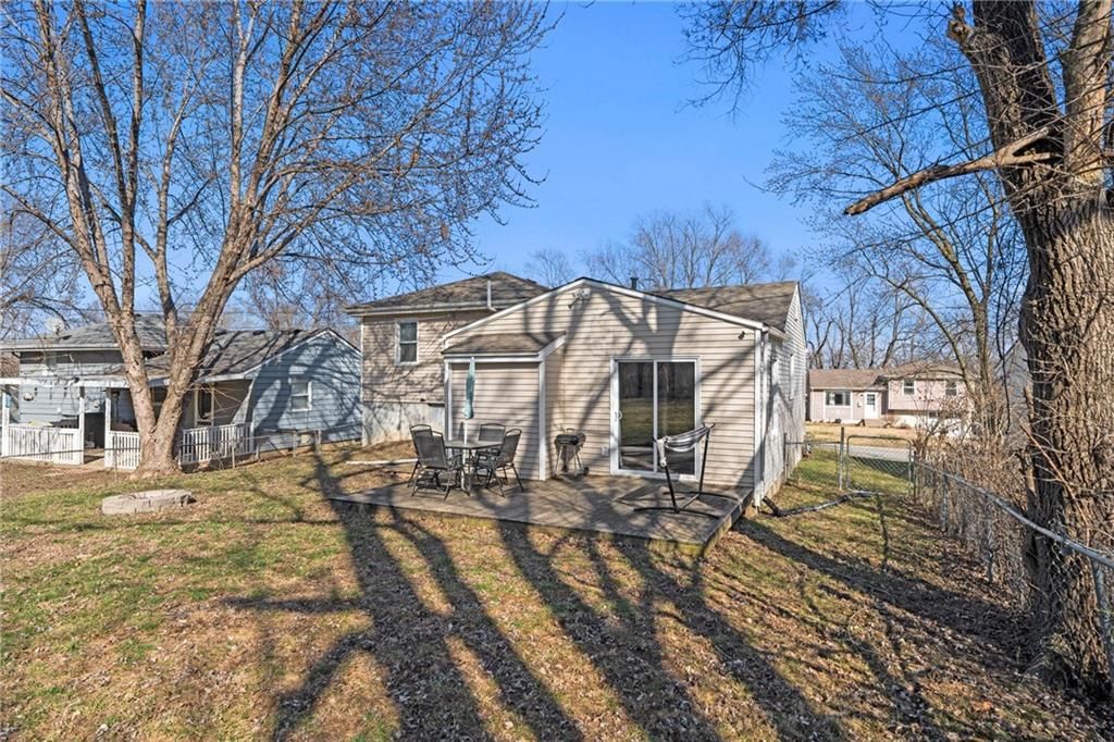 4922 N Potter Avenue — photo 28