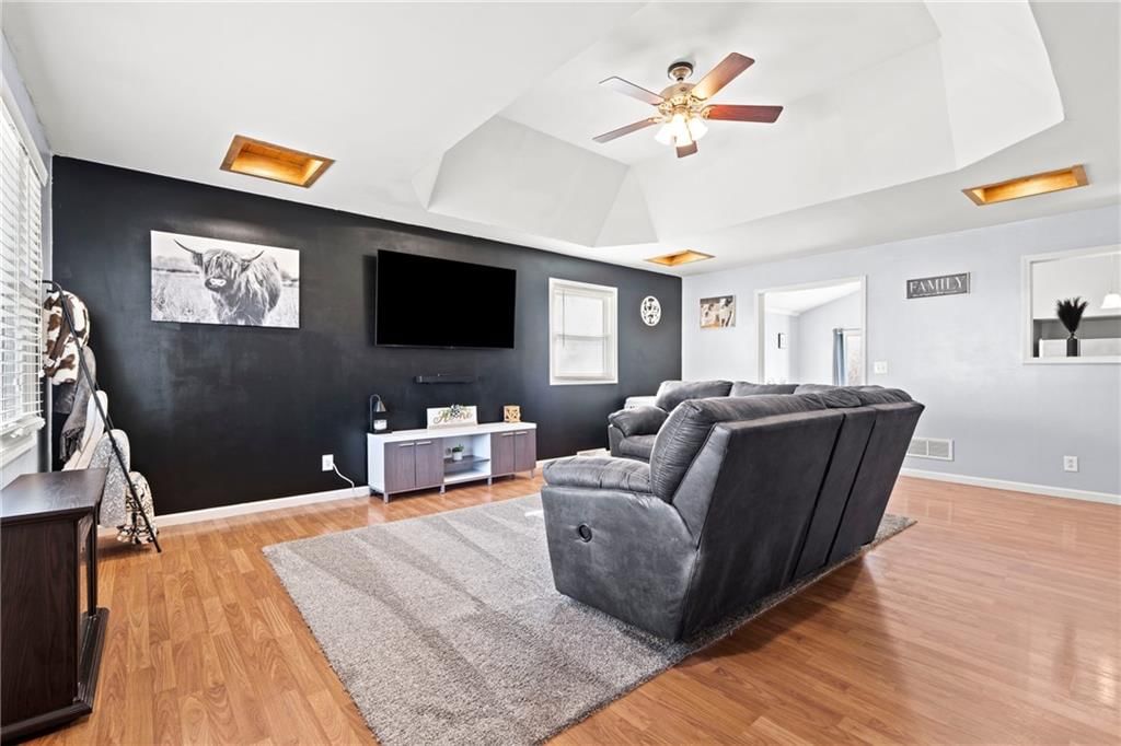 4922 N Potter Avenue — photo 9
