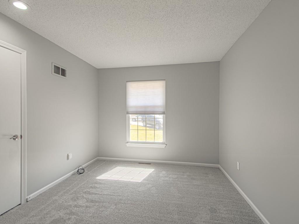2601 NW London Drive — photo 19