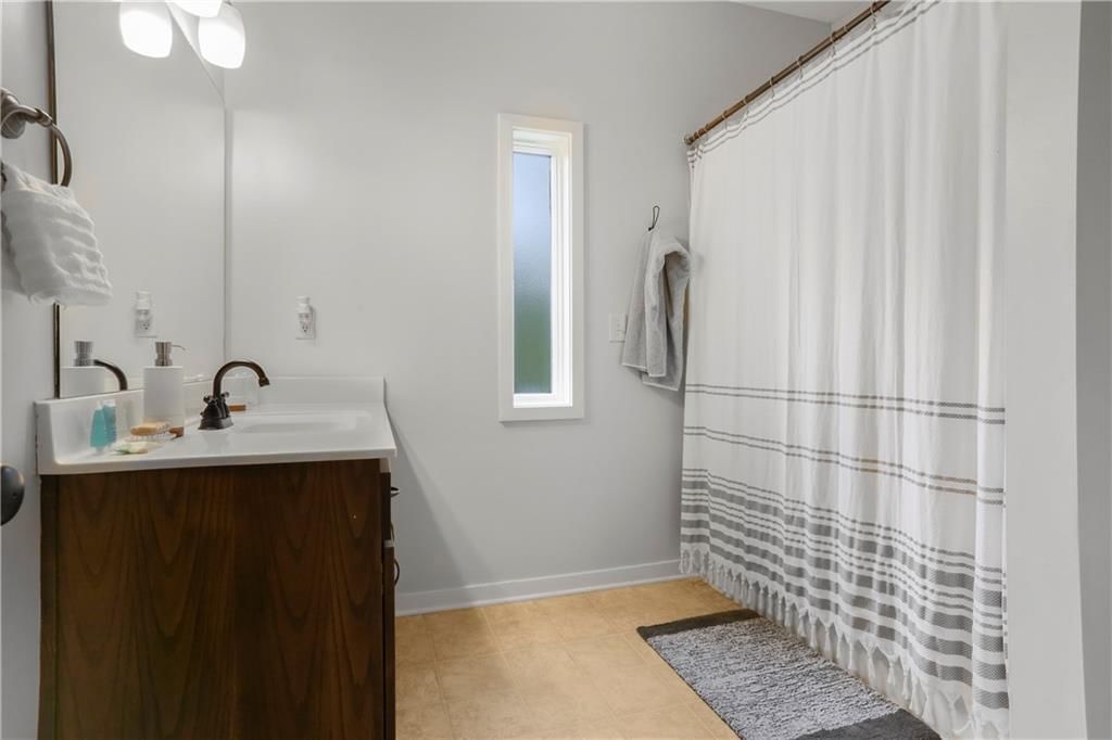 3815 S MINNIE Street — photo 10