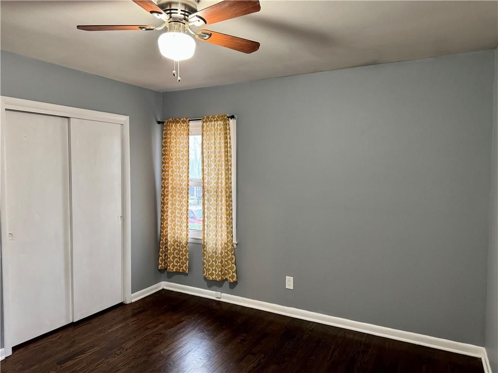 824 E 6th Street — photo 9