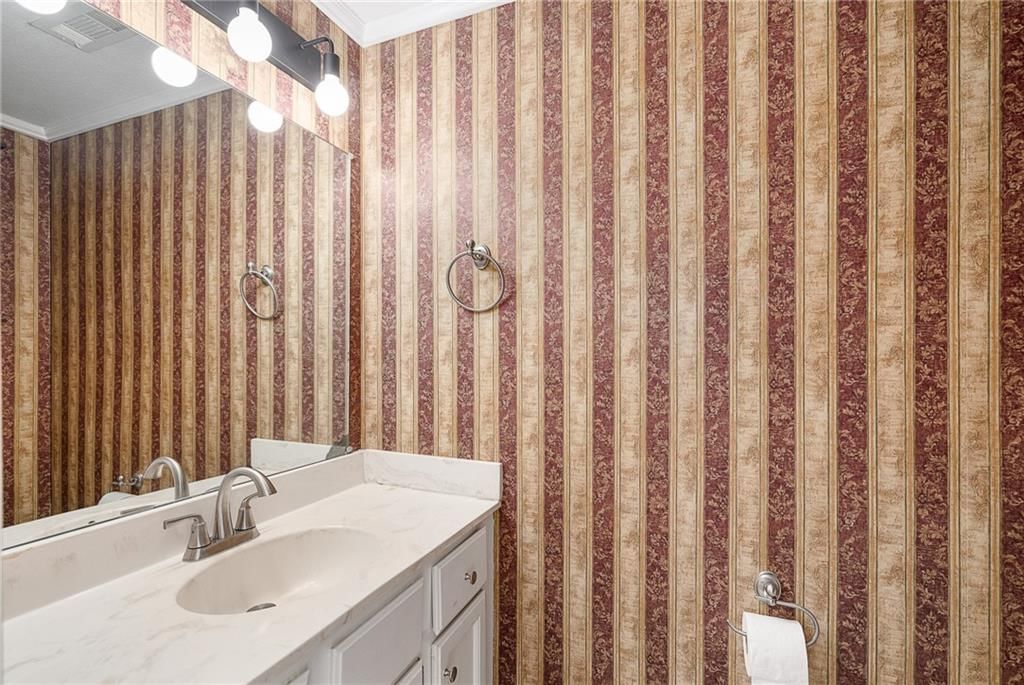 723 SW LIGGETT ROAD — photo 11
