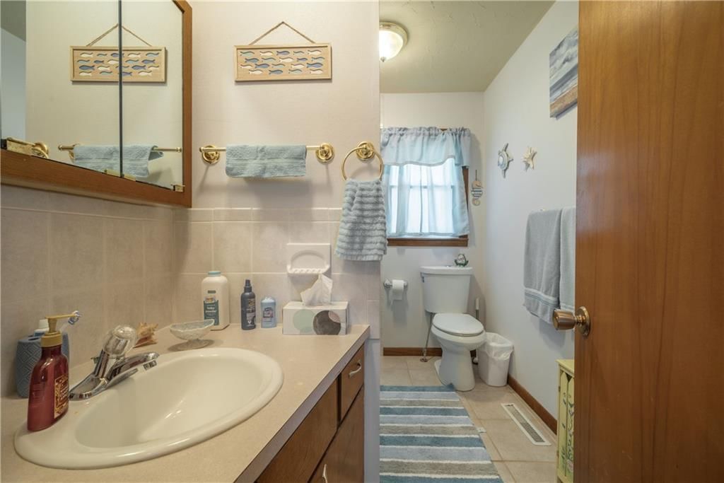 413 N Logan Street — photo 12