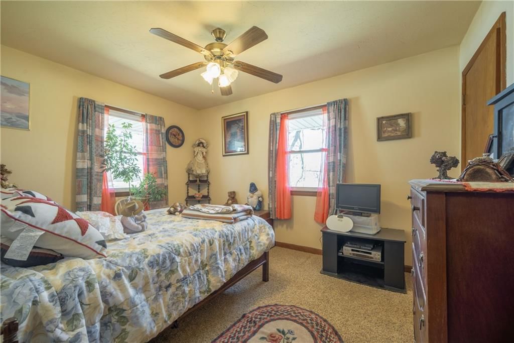 413 N Logan Street — photo 13